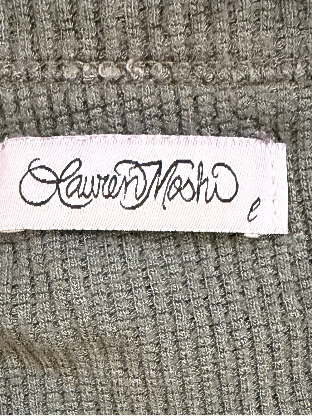 Lauren Moshi Olive Green MCKINLEY PEACE LOVE SPRAY Size L - Picture 6 of 9